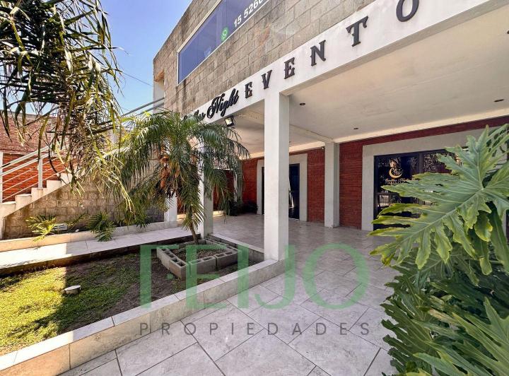 Local comercial · 409m²
