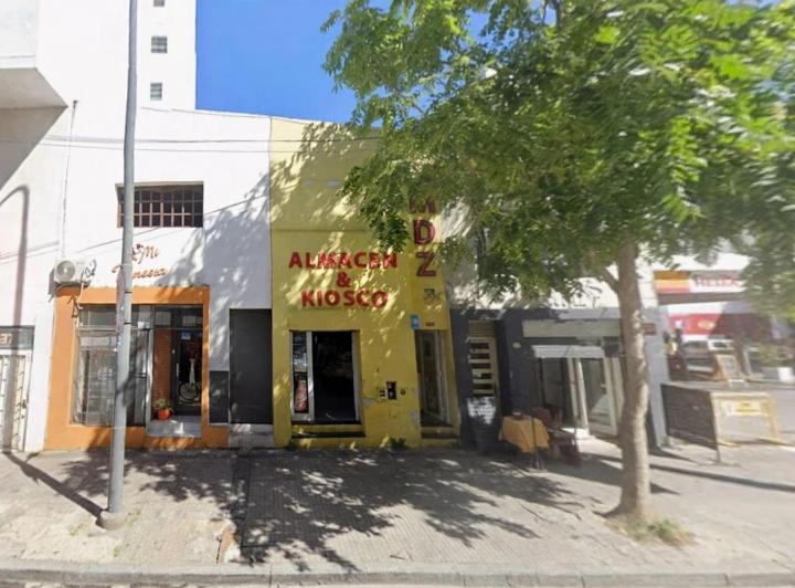 Local comercial · 235m² · 1 Ambiente