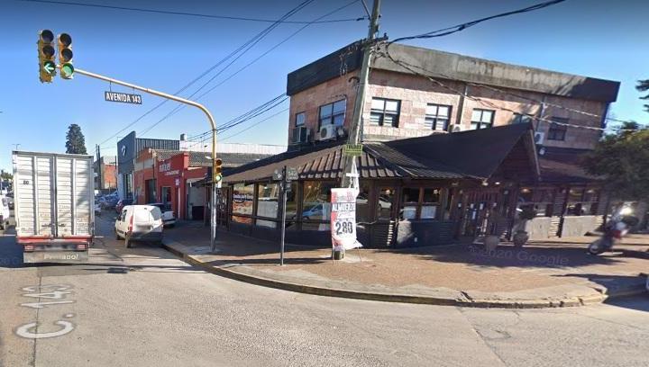 Local comercial · 450m²