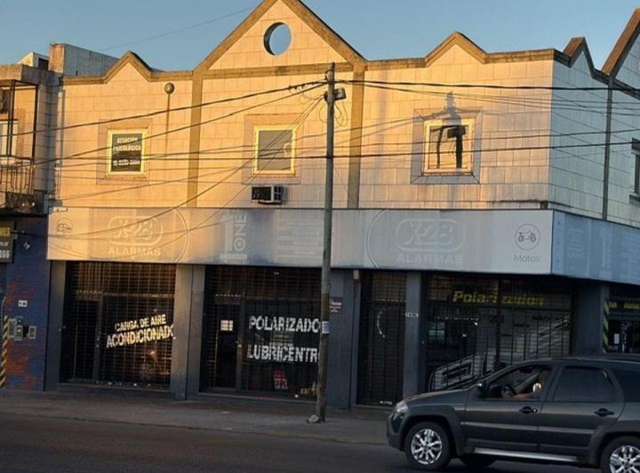 Local comercial · 160m² · 4 Ambientes