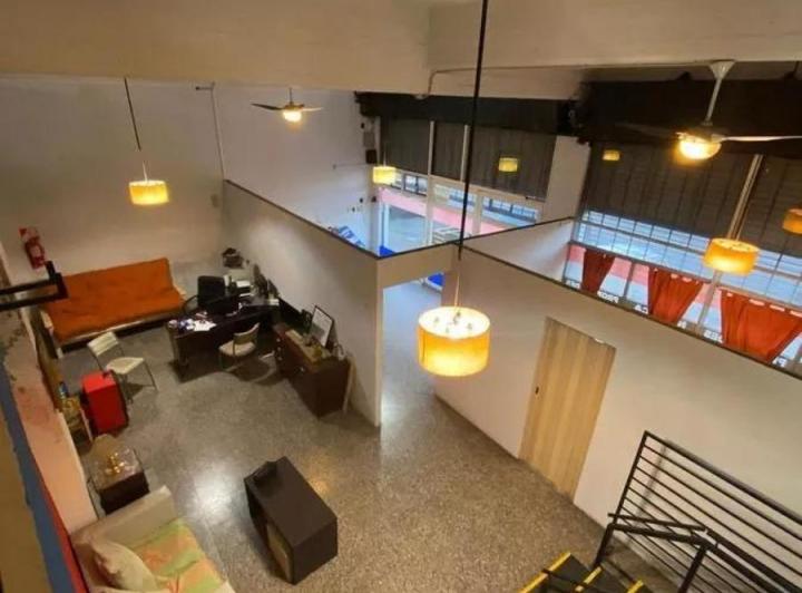 Local comercial · 160m² · 2 Ambientes