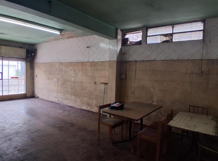Local comercial · 554m²