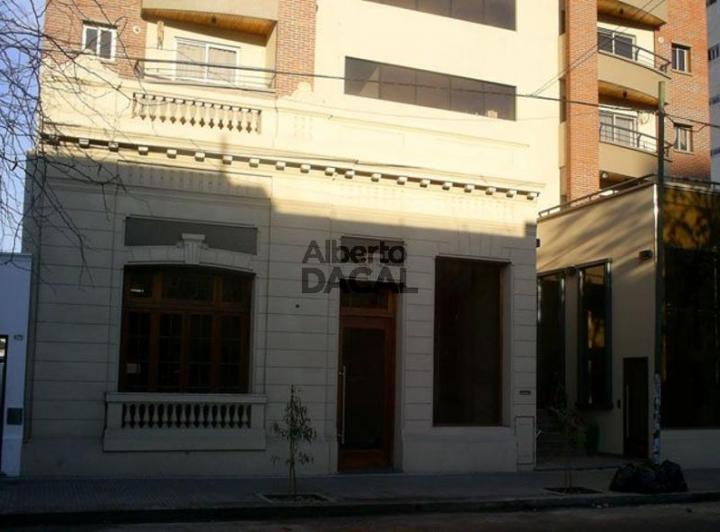 Local comercial · 110m² · 1 Cochera