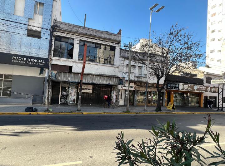 Local comercial · 1m²