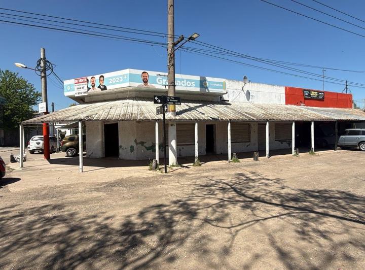 Local comercial · 445m² · 1 Ambiente