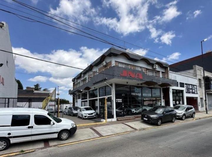 Local comercial · 500m²