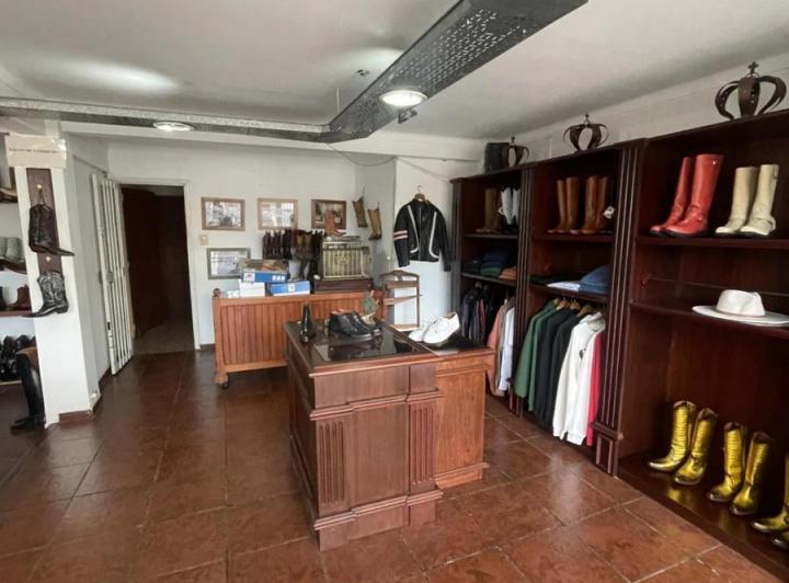 Edificio · 1000m² · 6 Ambientes