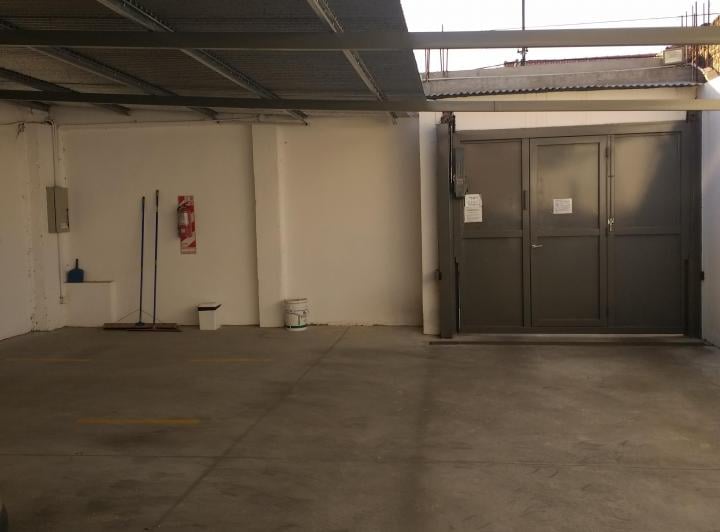 Garage · 160m²