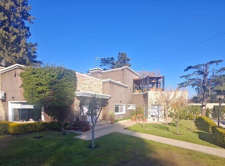 Quinta vacacional · 250m² · 3 Ambientes · 2 Cocheras