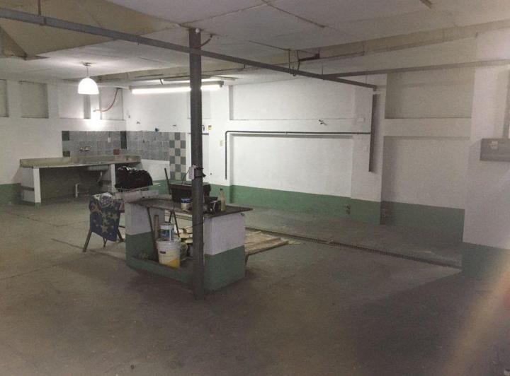 Depósito · 80m² · 1 Ambiente · 3 Cocheras