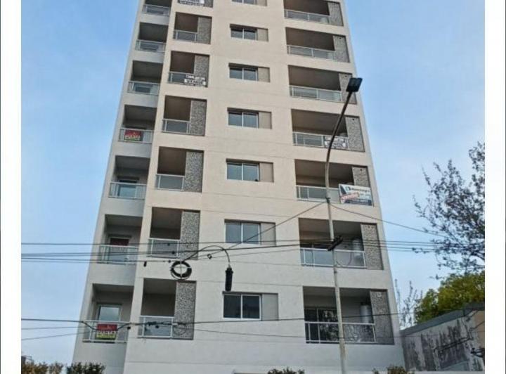 Departamento · 50m² · 2 Ambientes · 1 Cochera