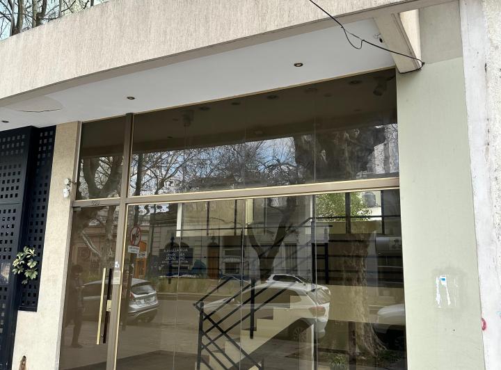 Local comercial · 100m² · 2 Ambientes