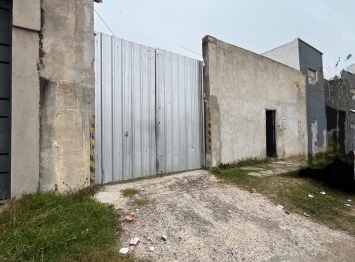 Local comercial · 180m² · 1 Cochera