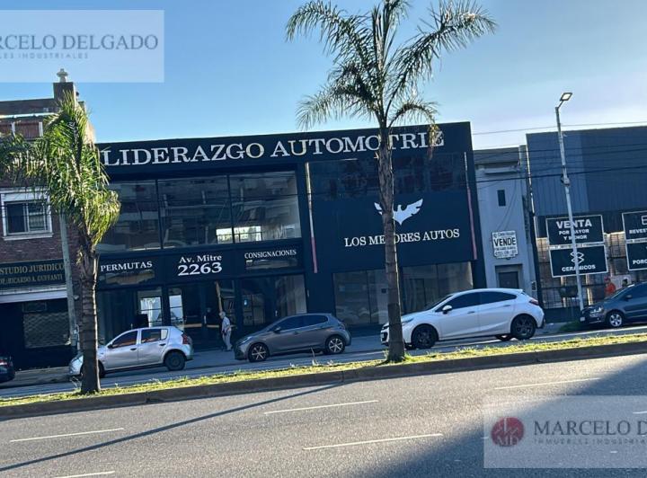 Local comercial · 1300m²