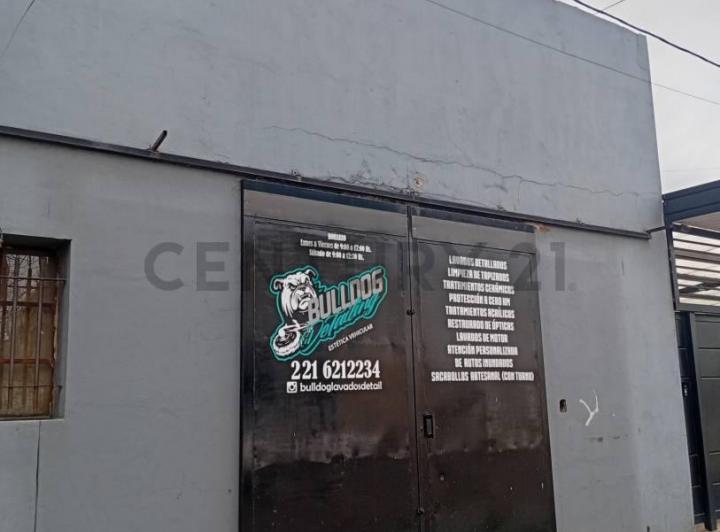Local comercial · 114m²