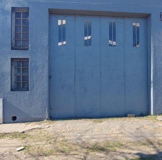 Bodega-Galpón · 300m² · 2 Ambientes