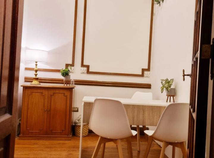 Consultorio · 140m² · 9 Ambientes