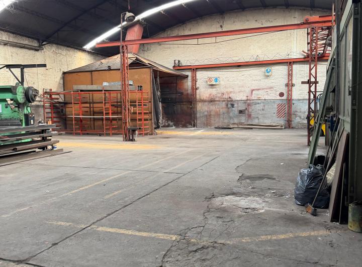 Bodega-Galpón · 600m² · 3 Ambientes