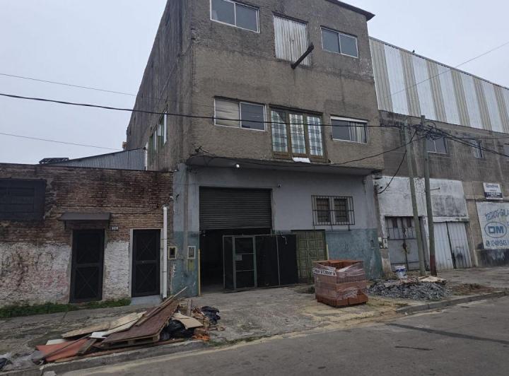 Bodega-Galpón · 600m²