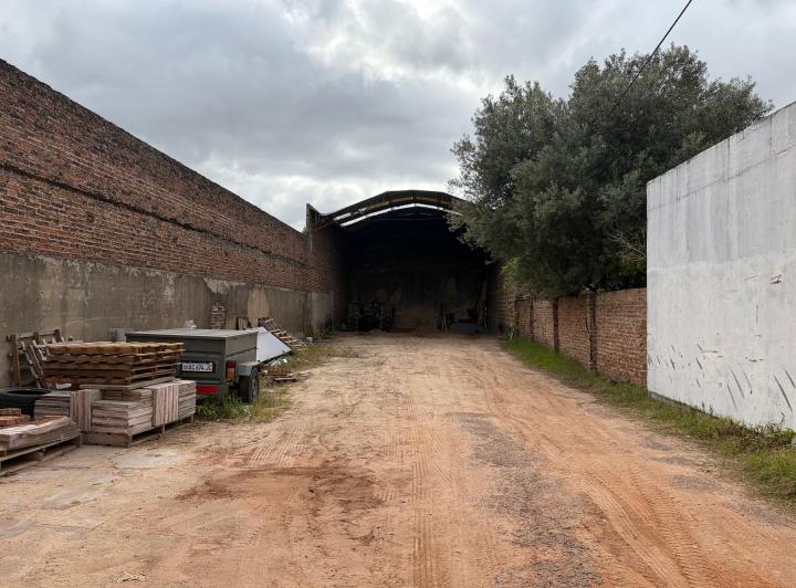 Bodega-Galpón · 200m²