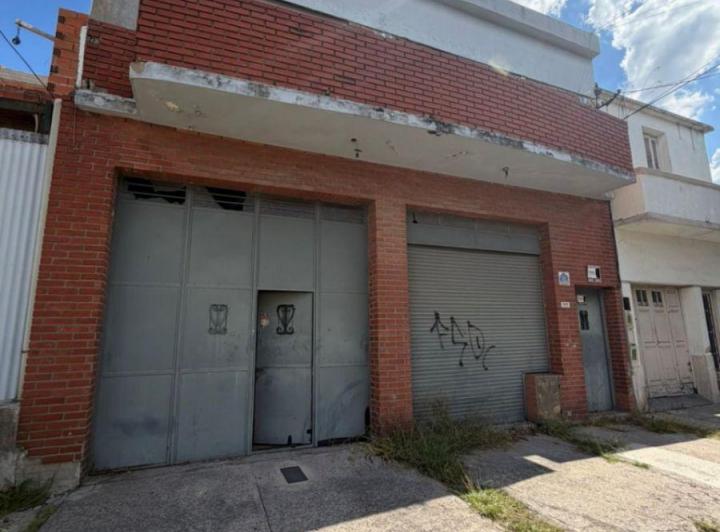 Bodega-Galpón · 500m² · 3 Ambientes
