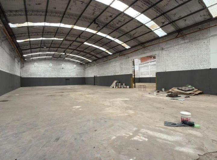 Bodega-Galpón · 2000m²