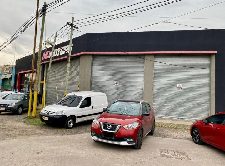 Local comercial · 200m²