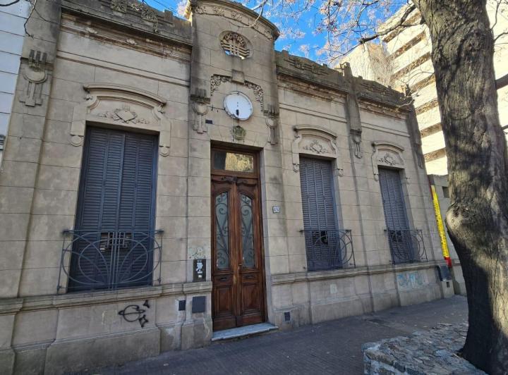 Local comercial · 235m² · 6 Ambientes