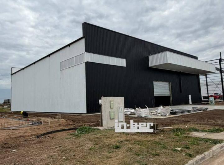 Bodega-Galpón · 1130m²