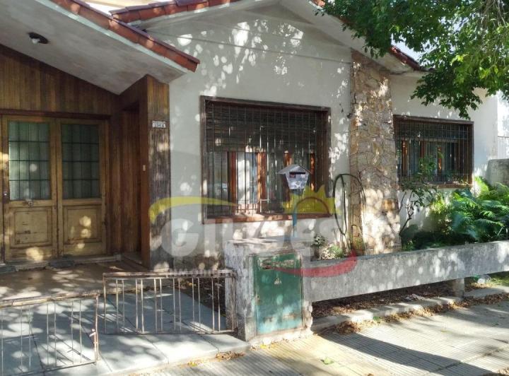 Casa · 90m² · 3 Ambientes · 1 Cochera