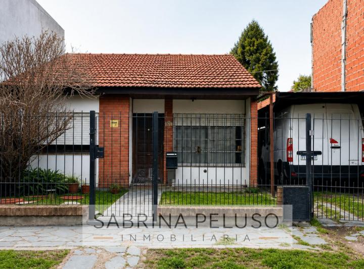 Casa · 70m² · 3 Ambientes · 1 Cochera