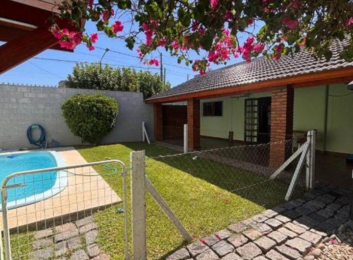 Casa · 161m² · 3 Ambientes · 1 Cochera
