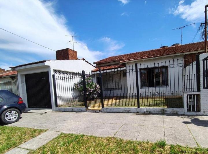 Casa · 120m² · 3 Ambientes · 1 Cochera