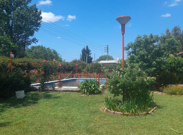 Casa · 440m² · 4 Ambientes · 1 Cochera
