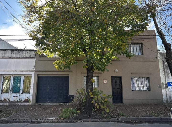 Casa · 124m² · 4 Ambientes · 1 Cochera