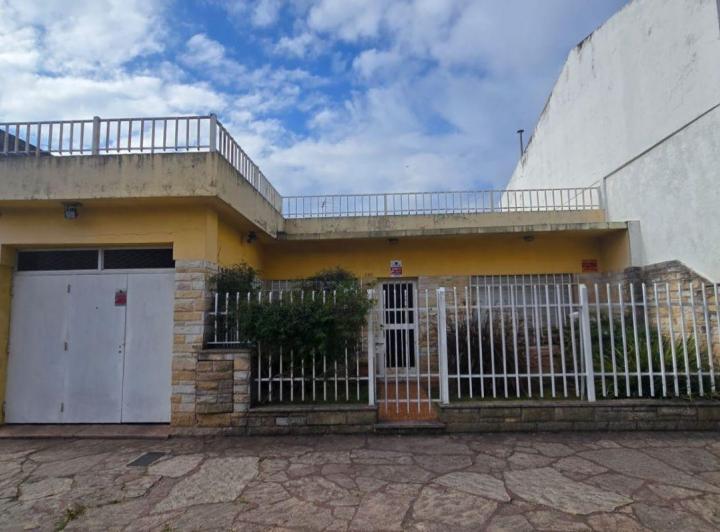 Casa · 130m² · 4 Ambientes · 2 Cocheras