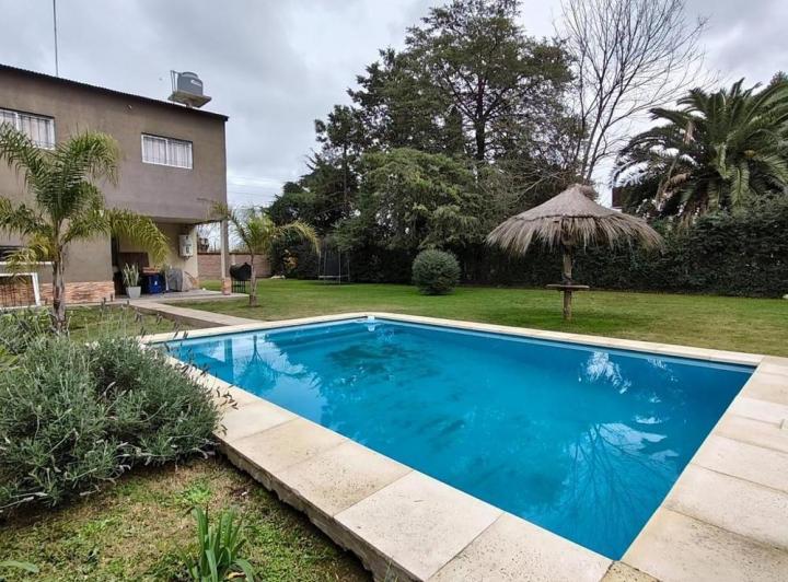 Casa · 160m² · 6 Ambientes