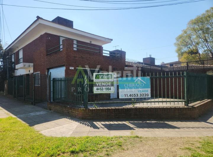 Casa · 90m² · 3 Ambientes · 1 Cochera