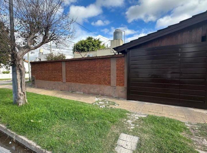 Casa · 132m² · 4 Ambientes · 2 Cocheras