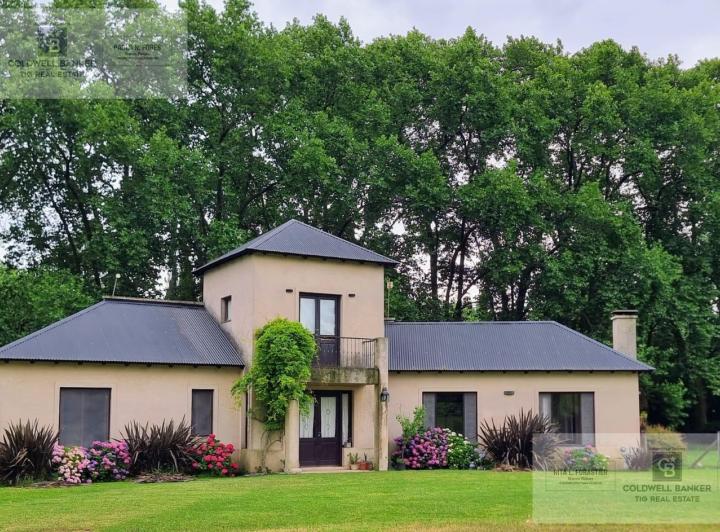 Casa · 200m² · 5 Ambientes