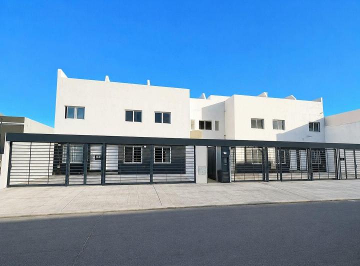 Casa · 90m² · 4 Ambientes · 1 Cochera