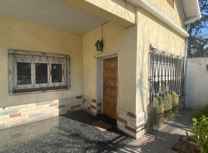 Casa · 224m² · 5 Ambientes · 1 Cochera