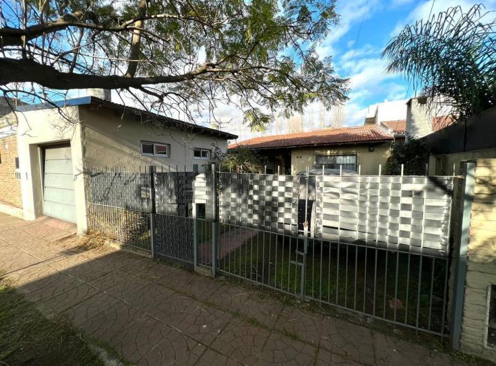 Casa · 150m² · 3 Ambientes · 2 Cocheras