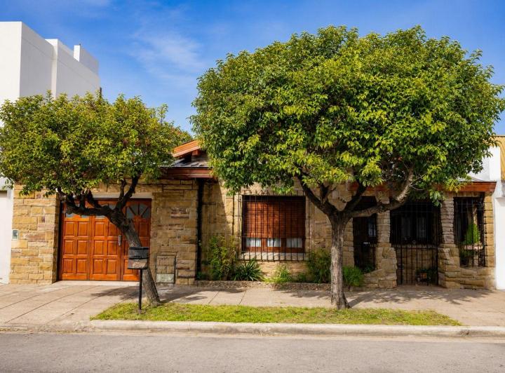 Casa · 125m² · 3 Ambientes · 1 Cochera