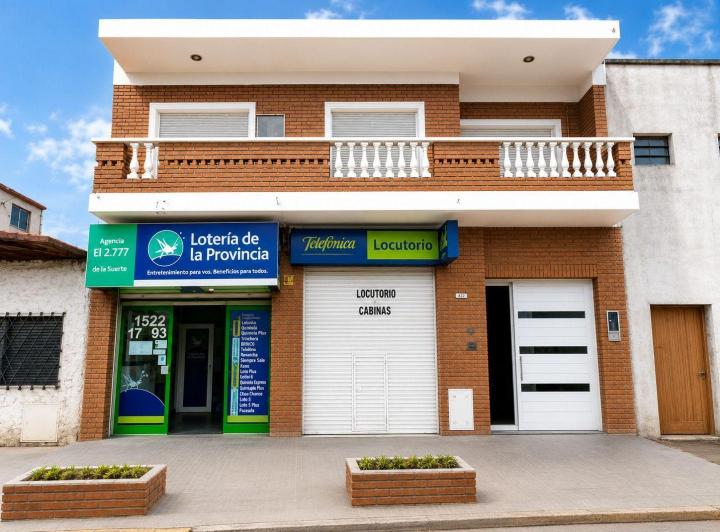 Casa · 260m² · 4 Ambientes · 3 Cocheras