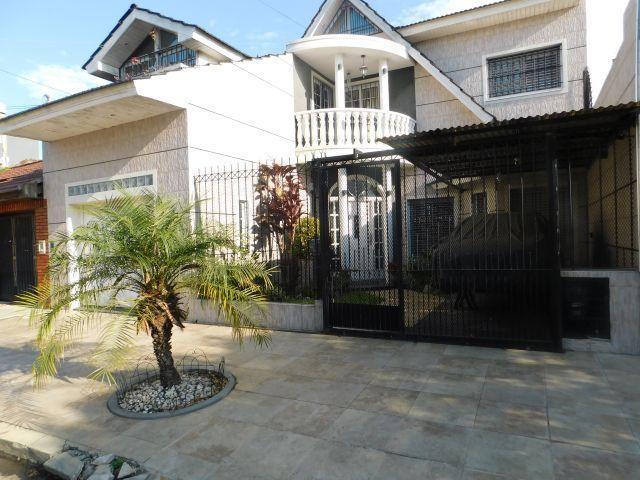 Casa · 190m² · 4 Ambientes · 1 Cochera