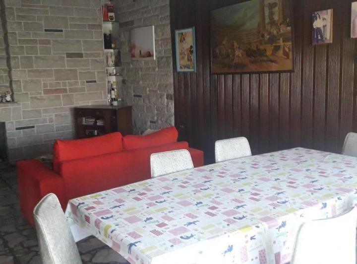 Casa · 80m² · 1 Ambiente · 1 Cochera