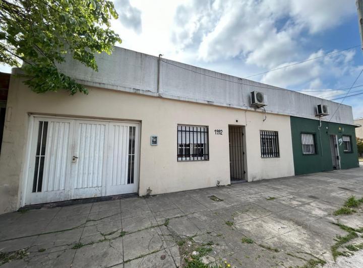 Casa · 170m² · 6 Ambientes · 2 Cocheras