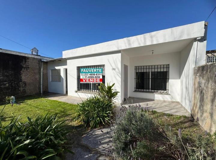 Casa · 109m² · 4 Ambientes · 1 Cochera