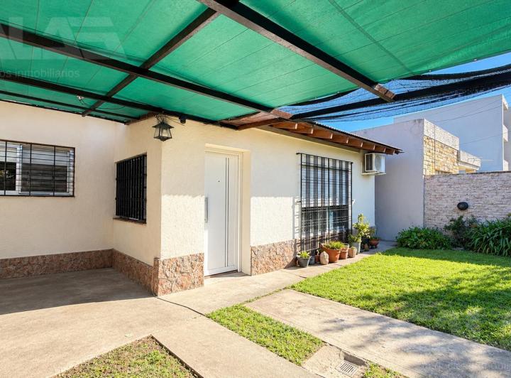 Casa · 79m² · 4 Ambientes · 1 Cochera